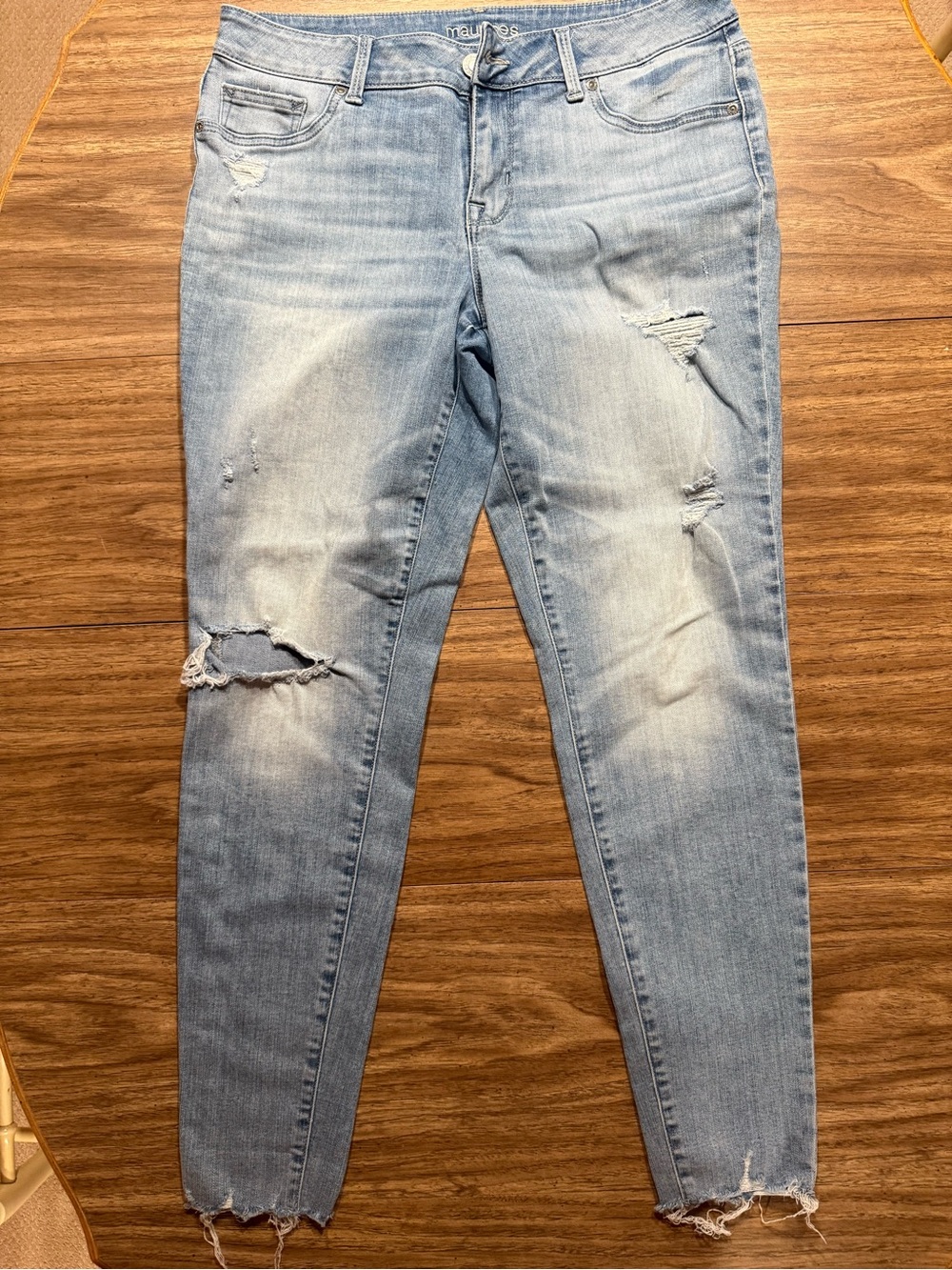 Maurice’s Women’s Distressed Jeans Size L